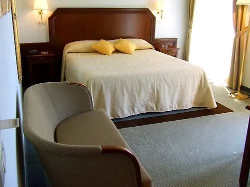 Nanni Hotel Minerbio 3*,  Italia